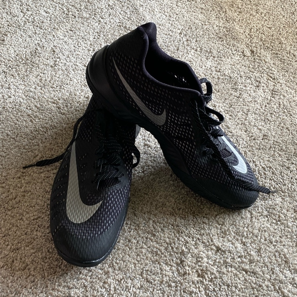 Nike Hyperlive